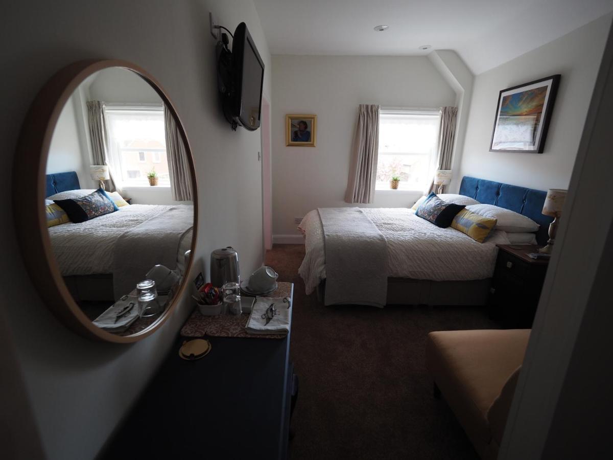 Cowrie Guest House バーウィック・アポン・ツイード エクステリア 写真