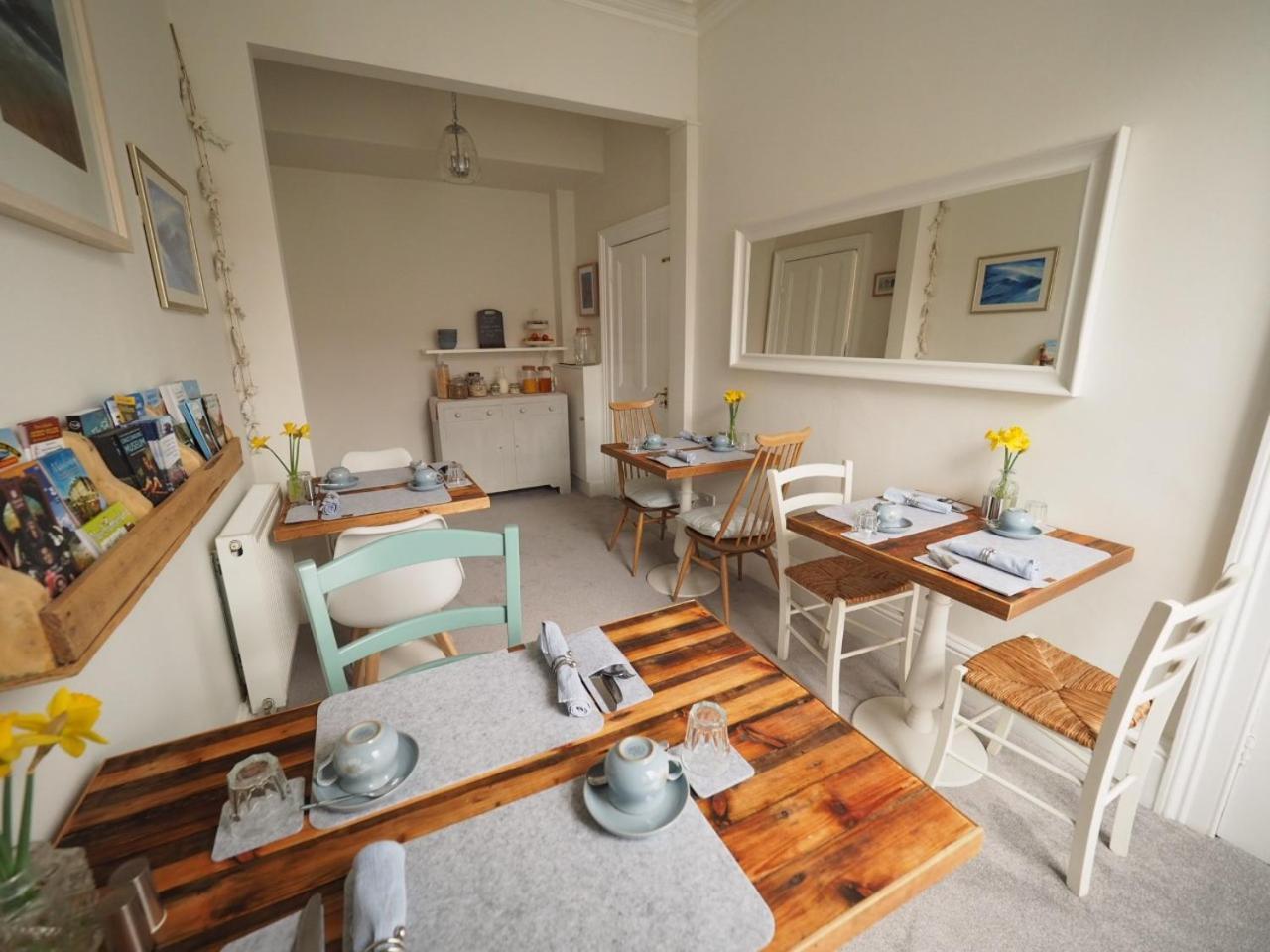 Cowrie Guest House バーウィック・アポン・ツイード エクステリア 写真